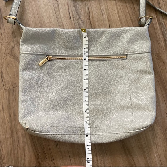 A New Day | Light Gray Crossbody Bag with Adjustable Strap - Picture 14 of 16